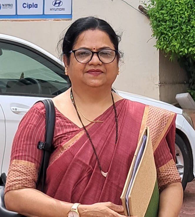 Dr. Kumudini Tomar